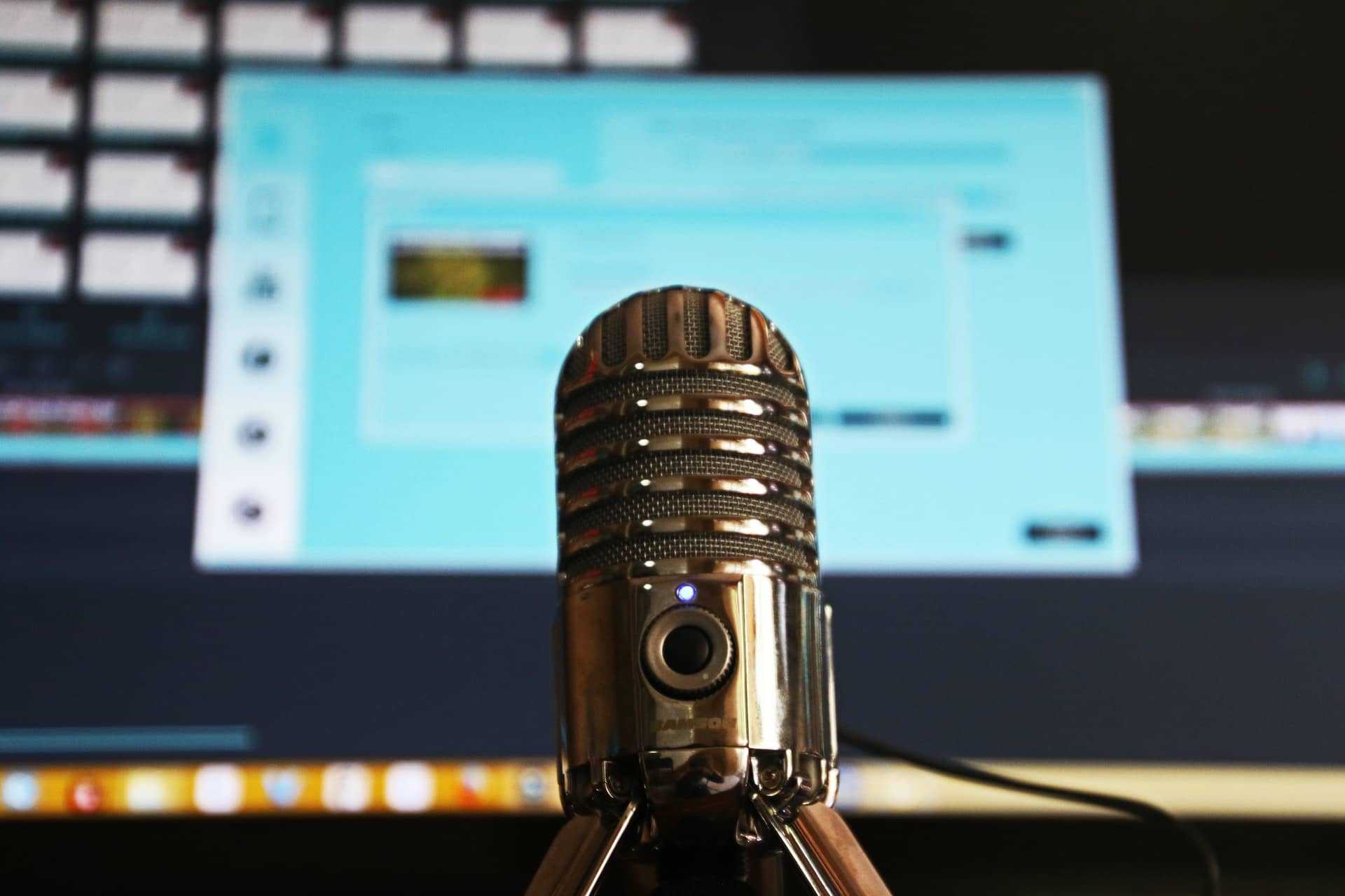 TOP 5 Career Podcasts for Your Inspiration